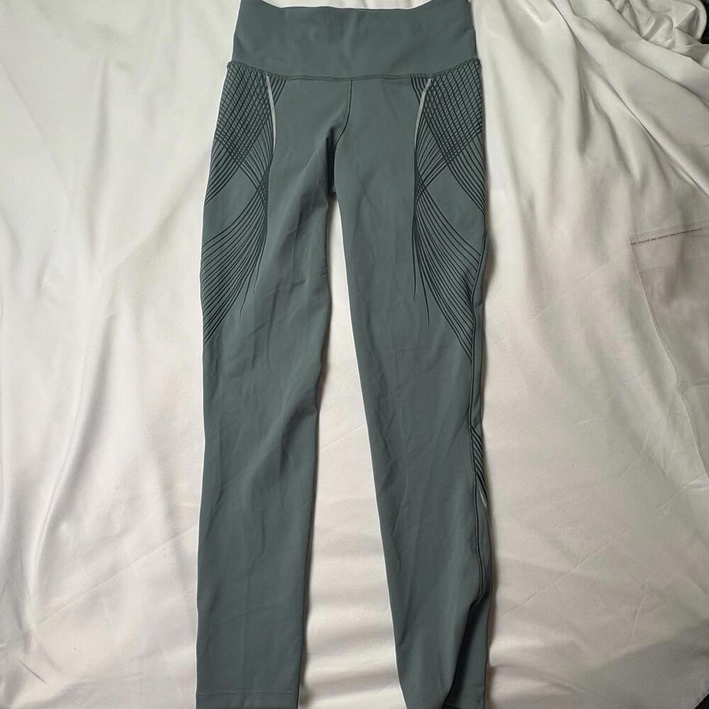 Calia Women’s Size XS Powermove  Compression  Tight  Puya  Green  (Item 31 )